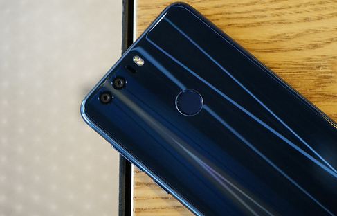 魅蓝note6和华为荣耀8哪个好对比