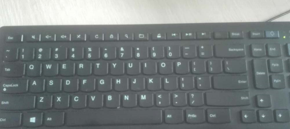 机械键盘锁定的键盘怎么解锁